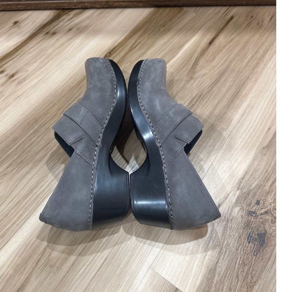 Dansko Tamara Clogs Gray Suede Women's Size 40 / 9.5 - Picture 5 of 9